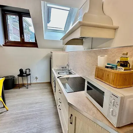63 Passi Dal In Centro By Revenue House Como